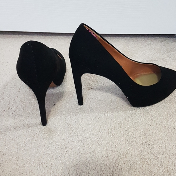 H&M Shoes - Picture 3 of 4